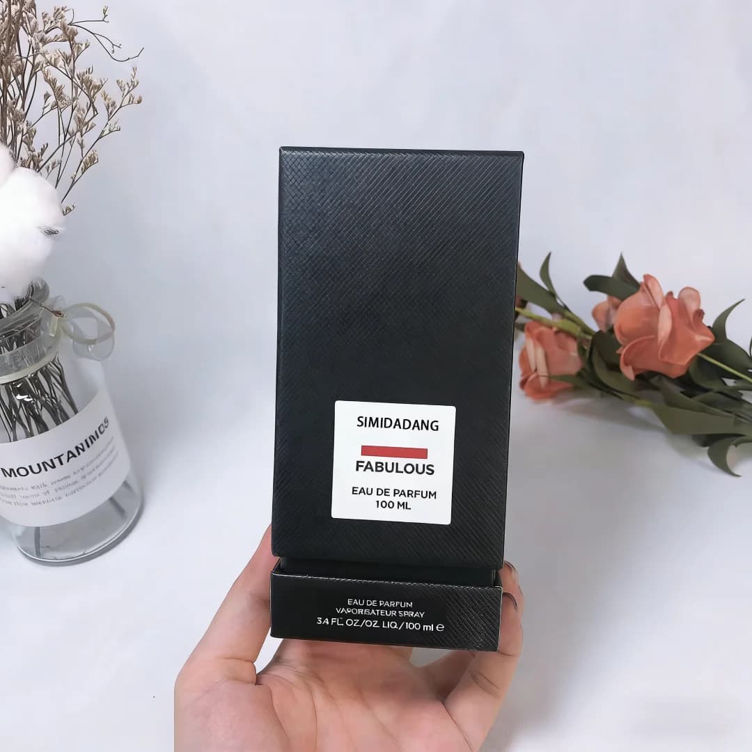 100ml Premium Woody Leather Unisex Eau de Parfum, Long Lasting Scent with Oud, Orange Blossom, Cherry, Rose & Vanilla — 100ml