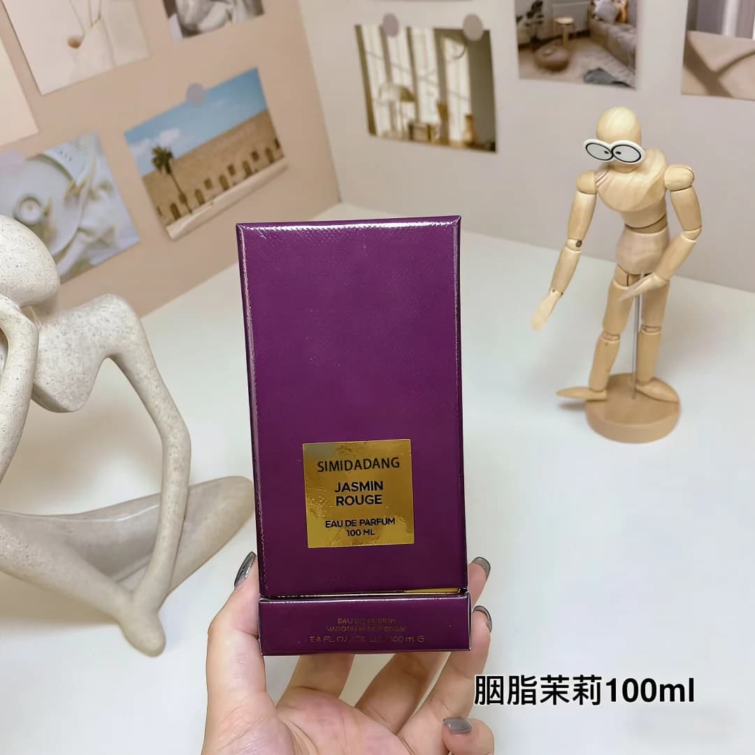 100ml Premium Woody Leather Unisex Eau de Parfum, Long Lasting Scent with Oud, Orange Blossom, Cherry, Rose & Vanilla — 100ml
